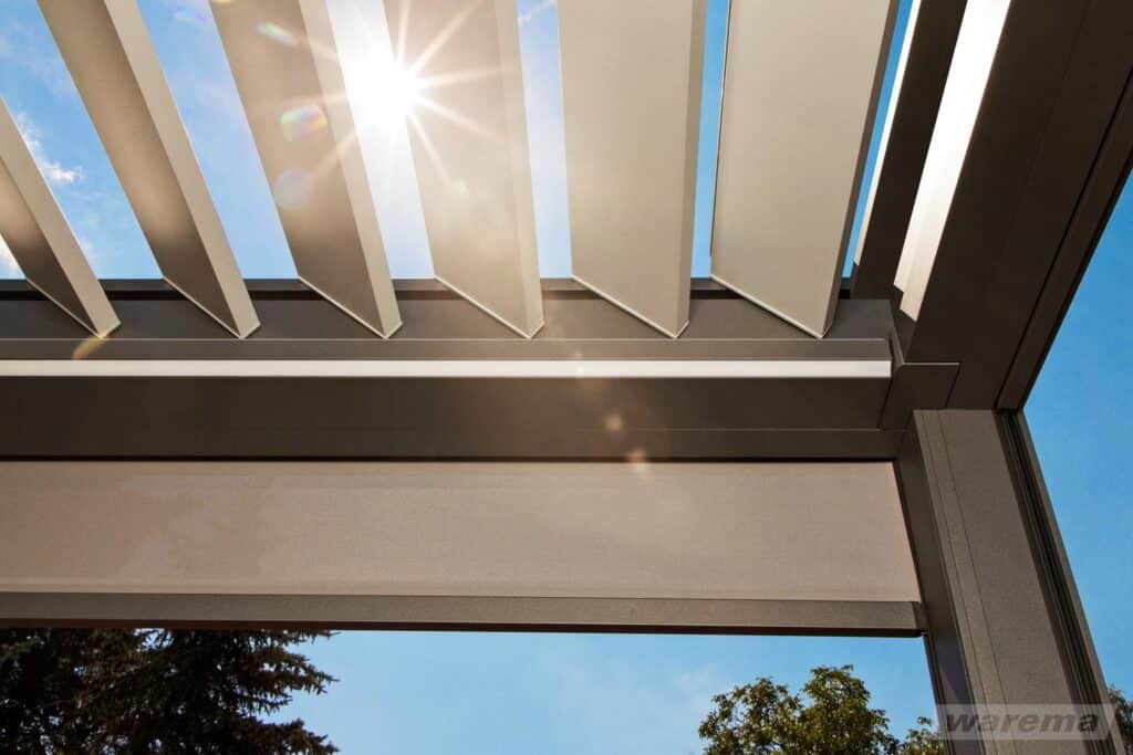 Pergola WAREMA Lamaxa L70 - střecha a roleta